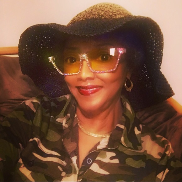 monique Orenda Other - Something Different Sunglasses